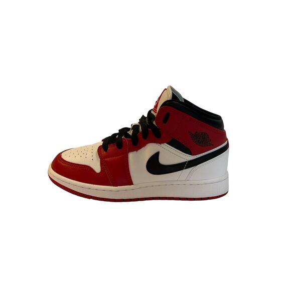 Nike Air Jordan 1 Retro Mid OG Chicago Size 4.5y - Picture 8 of 9
